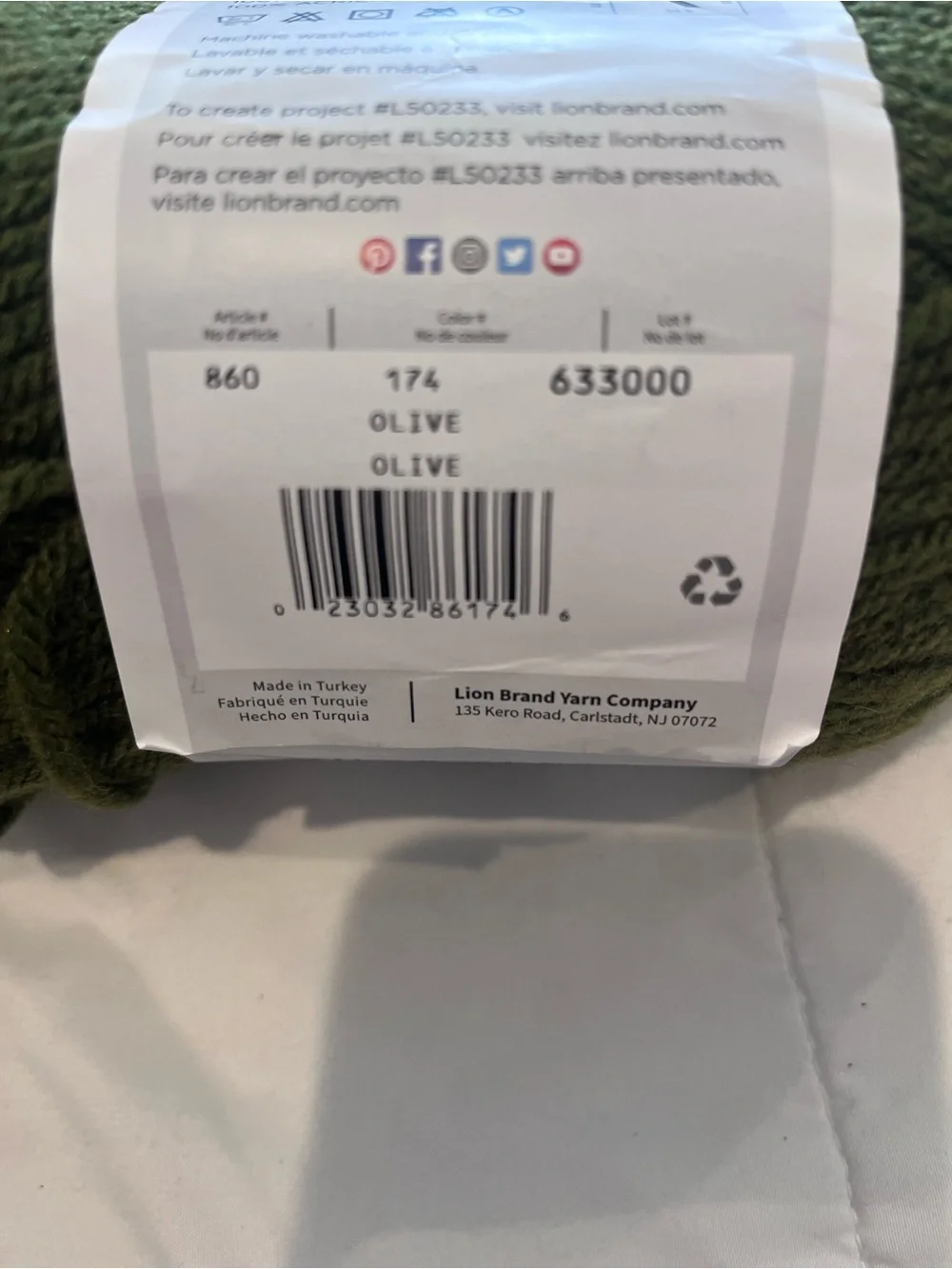 NEW LION BRAND YARN LOT OF 10 SKEINS Vanna’s Choice Autumn Fall Colors Mixed